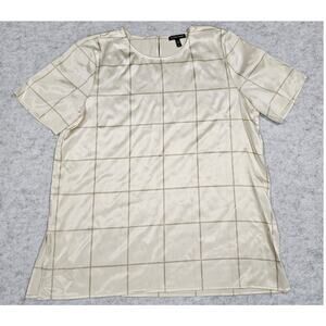 Eileen Fisher 96% Silk, 4% Spandex Top, Short Sleeve, Round Neck, Split Hem Sz M